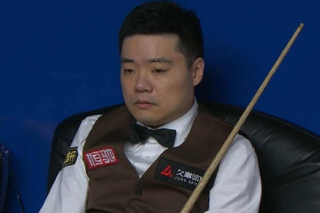 抓男友的女刑警
