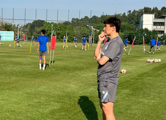 成人αv在线视频高清